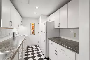 21 Linden St, Quincy, MA 02170 - Photo 17