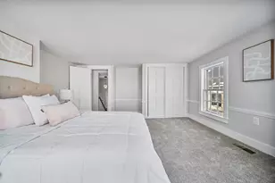 68 Pleasant St, Newburyport, MA 01950 - Photo 17