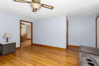 590 Pond St, Franklin, MA 02038 - Photo 9