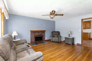 590 Pond St, Franklin, MA 02038 - Photo 7