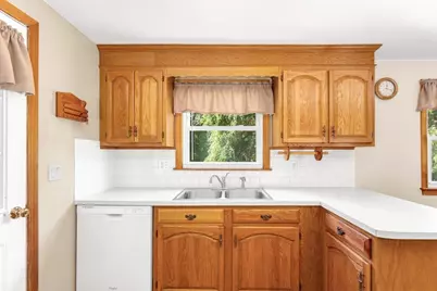 590 Pond St, Franklin, MA 02038 - Photo 13