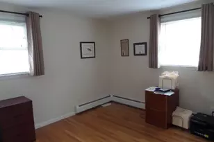 76 Hillview Rd, Holyoke, MA 01040 - Photo 15