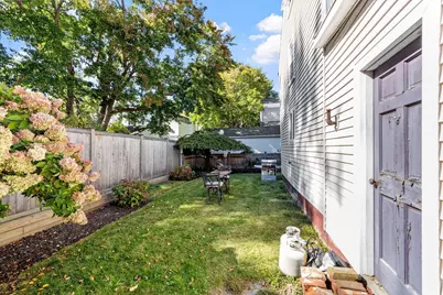 58 Temple St, Newburyport, MA 01950 - Photo 29