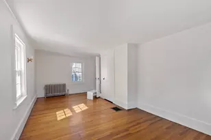 58 Temple St, Newburyport, MA 01950 - Photo 21