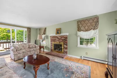 279 Central St #279, East Bridgewater, MA 02333 - Photo 5