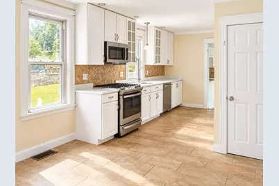 65 Chestnut St #1, Wakefield, MA 01880 - Photo 17