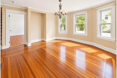 65 Chestnut St #1, Wakefield, MA 01880 - Photo 5