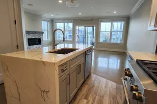 579 E 8th St, Boston, MA 02127 - Photo 5