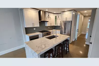579 E 8th St. #3, Boston, MA 02127 - Photo 3