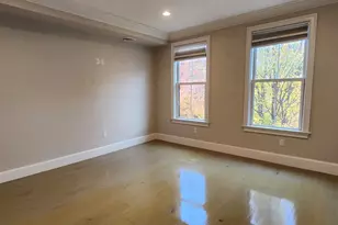 579 E 8th St, Boston, MA 02127 - Photo 17