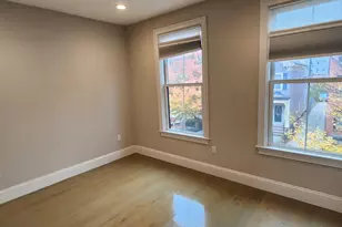 579 E 8th St, Boston, MA 02127 - Photo 11