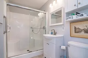 25 Greenleaves Dr, Amherst, MA 01002 - Photo 11