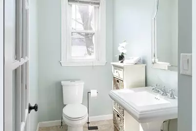 5 Henry St #1, Belmont, MA 02478 - Photo 11