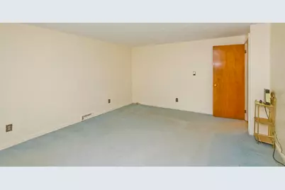 68 Talmadge Dr, Springfield, MA 01118 - Photo 7
