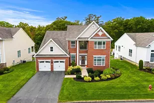 21 Pine Tree Dr, Methuen, MA 01844 - Photo 1