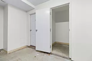 15 Whipple Ave, Boston, MA 02131 - Photo 17