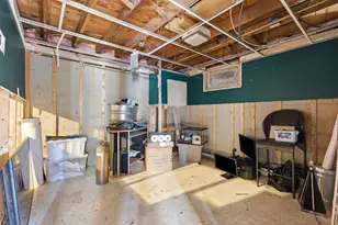 54 Capitol St, Methuen, MA 01844 - Photo 31