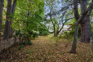 2 Eisenhower Ave, Natick, MA 01760 - Photo 11