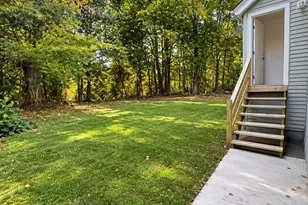 26 Maple St, Athol, MA 01331 - Photo 29