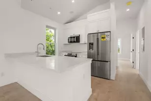 87 Nottinghill Rd, Boston, MA 02135 - Photo 13