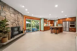 10 Lantern Rd, Framingham, MA 01702 - Photo 5