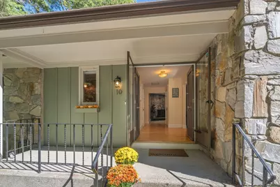 10 Lantern Rd, Framingham, MA 01702 - Photo 3