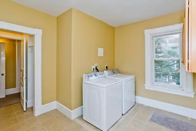 40 Fairfield Ave, Holyoke, MA 01040 - Photo 37
