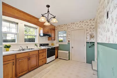 124 Luce Street, Lowell, MA 01852 - Photo 11