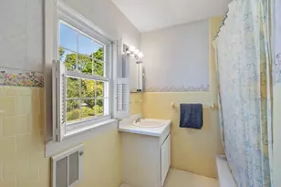 124 Luce St, Lowell, MA 01852 - Photo 23