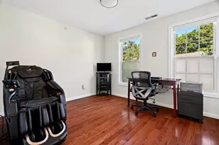 22 Kendall Ct, Bedford, MA 01730 - Photo 19