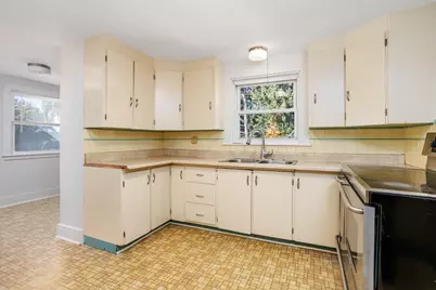 299 Prospect Street, Leominster, MA 01453 - Photo 15