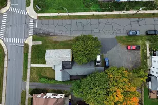 25 Pleasant St, Greenfield, MA 01301 - Photo 29