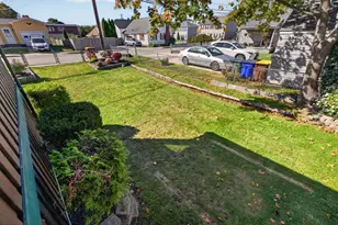 1478 Locust St, Fall River, MA 02723 - Photo 9