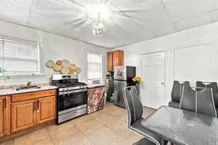8-10 Dane St, Everett, MA 02149 - Photo 25