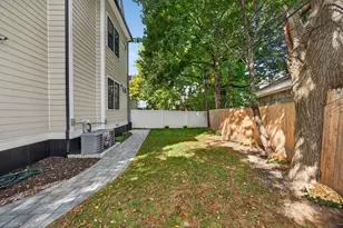 737 Somerville Ave, Somerville, MA 02143 - Photo 19