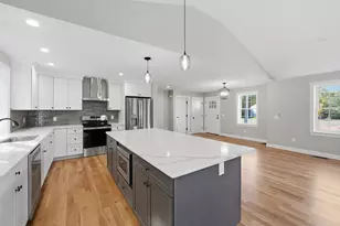 126 Townsend Harbor Rd, Lunenburg, MA 01462 - Photo 11
