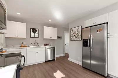 2 Minot St, Wakefield, MA 01880 - Photo 7