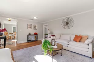 2 Minot St, Wakefield, MA 01880 - Photo 3