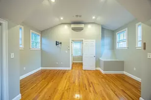 22 Winter St, Newton, MA 02464 - Photo 25