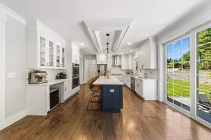 381 Prospect St, Franklin, MA 02038 - Photo 7