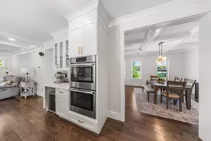 381 Prospect St, Franklin, MA 02038 - Photo 9