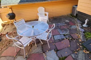16 Arlington St, Newburyport, MA 01950 - Photo 23