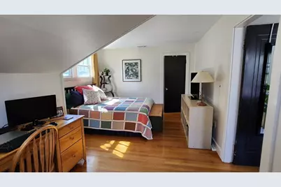 16 Arlington St, Newburyport, MA 01950 - Photo 17