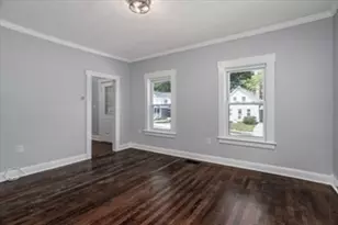 38F Cottage St, Leominster, MA 01453 - Photo 9
