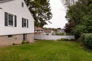 35 Vista Dr, Shrewsbury, MA 01545 - Photo 3