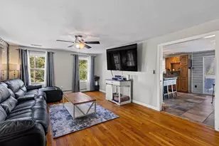 21 Milton St, Blackstone, MA 01504 - Photo 11