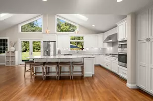 48 Border Rd, Reading, MA 01867 - Photo 3