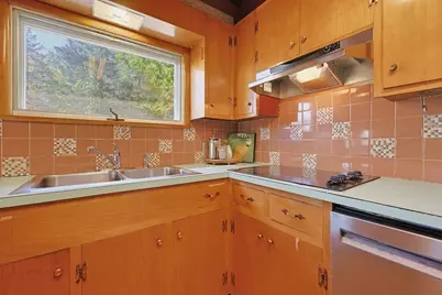 58 Dudley Ave, Northbridge, MA 01588 - Photo 11