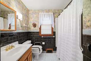 58 Pine Hill Rd, Springfield, MA 01118 - Photo 15