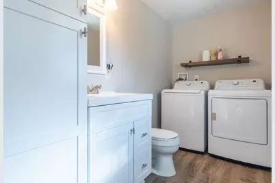 11 Hillview Rd, Holyoke, MA 01040 - Photo 15